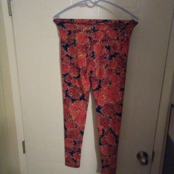 LuLaRoe Stretch Pants - Picture 2 of 3